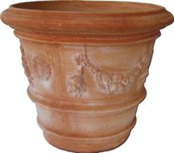 April Spotlight On Italian Luxury Terracotta Pots