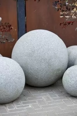 Granite Balls Black