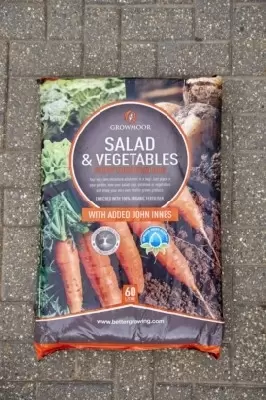 Salad & Vegetable Compost