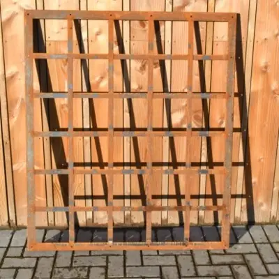 Provender Corten Woven Screen