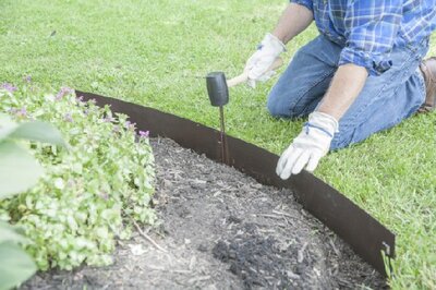 Straight Edge Landscape Edging Kit - image 2