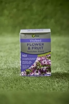 Vitafeed 102 Flower & Fruit Soluble Feed