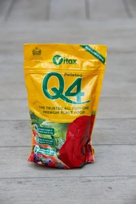 Vitax Q4 Fertiliser