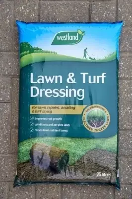 Top Dressing Lawn, Turf Dressing
