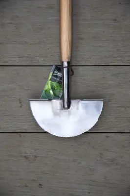 Lawn Edging Iron