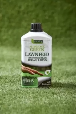 Supreme Green Liquid Lawn Feed