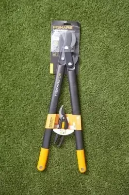 Fiskars Bypass Lopper L78 P26 Pruner Provender Nurseries