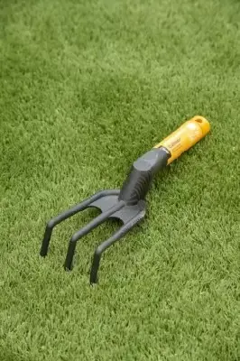 Fiskars Solid Hand Cultivator