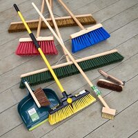 Brooms & Brushes