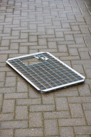 Fountain Pond Metal Grid Rectangular