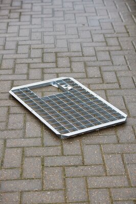 Fountain Pond Metal Grid Rectangular