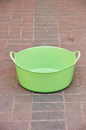 Gorilla Tub, Small Shallow