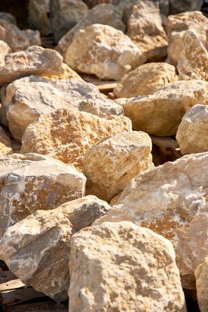 Kent Ragstone Rockery Stones 3
