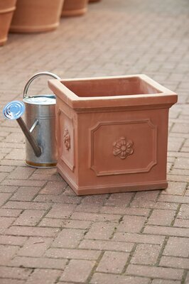 Pot Handmade Cubo con Rosone