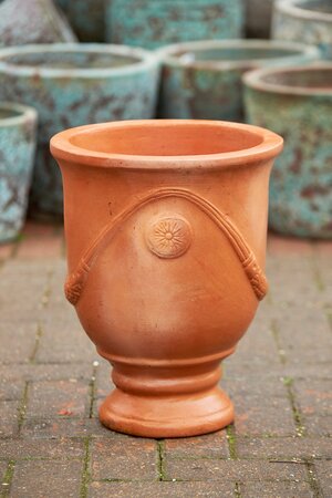 Pot Terracotta Urn - image 1