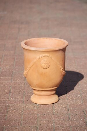 Pot Terracotta Urn - image 1